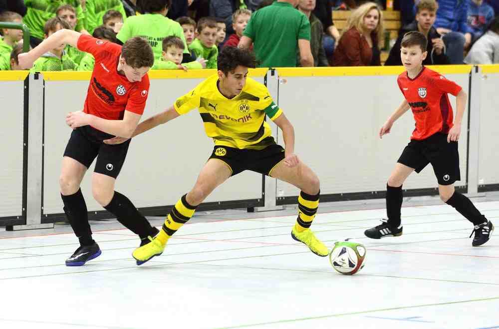 Internationales U12 Fußballturnier in der Storlachhalle