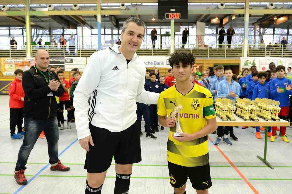 Internationales U12 Fußballturnier in der Storlachhalle