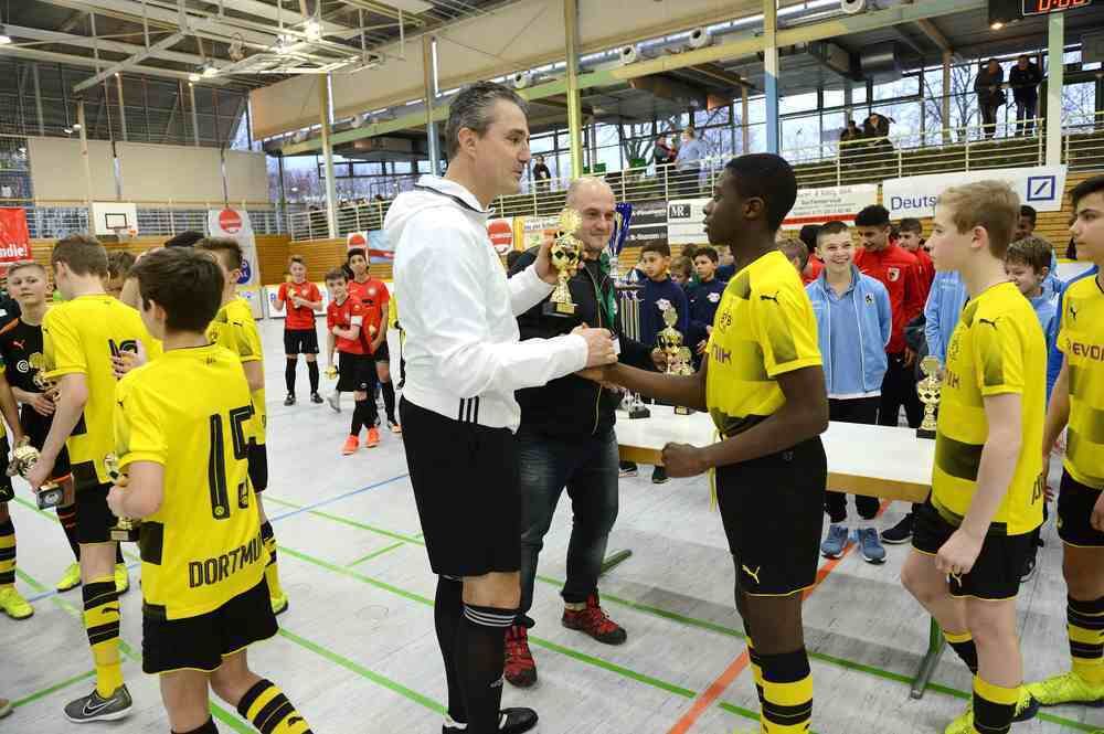 Internationales U12 Fußballturnier in der Storlachhalle