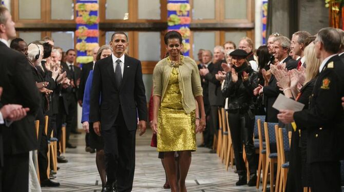 Viel Beifall in Oslo für Friedensnobelpreisträger Barack Obama und seine Frau Michelle.