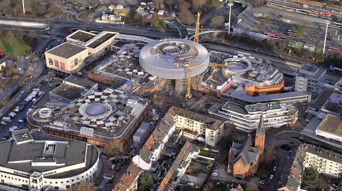 Großbaustelle in Leverkusens »neuer Mitte«: Die »Rathaus-Galerie« des Projektentwicklers ECE. FOTO: Halberstadt