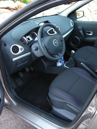 zen_renault_clio_grandtour_4 (jpg)