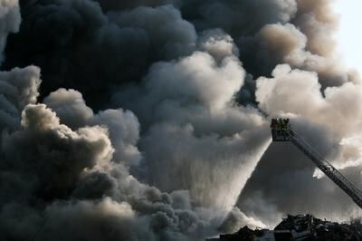 brand_schredderwerk_herbertingen_grosseinsatz_feuerwehr_5 (jpg)