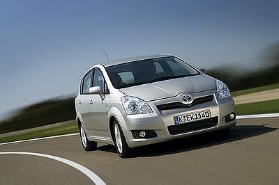 toyota_corolla_verso_2007_8 (jpg)