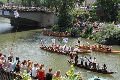 stocherkahnrennen_tuebingen_2007_1 (jpg)