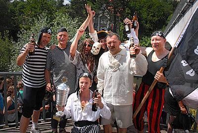 stocherkahnrennen_tuebingen_2007_20 (jpg)