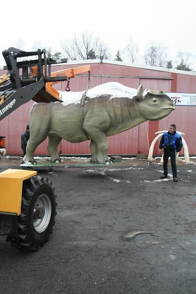 erben_der_dinos_transport_21 (jpg)