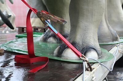 erben_der_dinos_transport_30 (jpg)