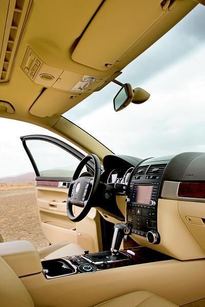 volkswagen_touareg_2007_1 (jpg)