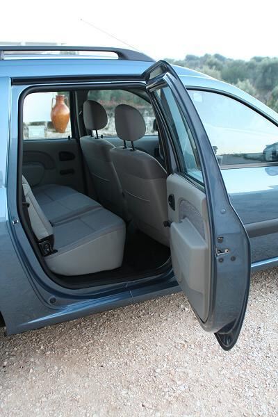 dacia_logan_mcv_2007_13 (JPG)