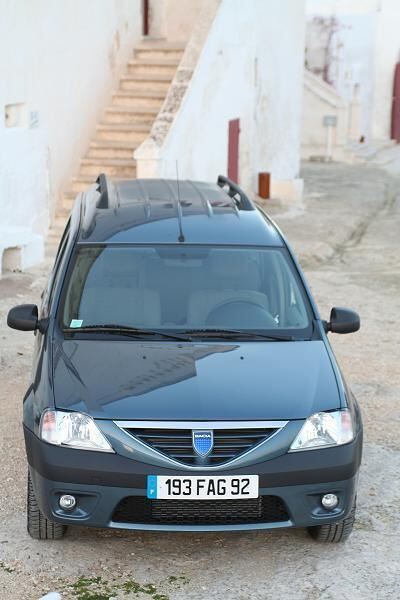 dacia_logan_mcv_2007_8 (JPG)