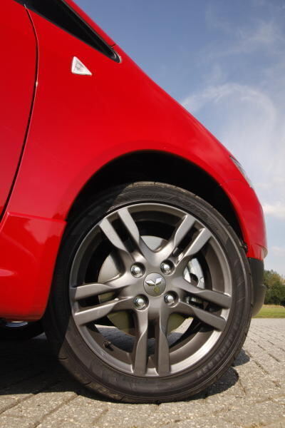 mitsubishi_colt_2008_17 (jpg)