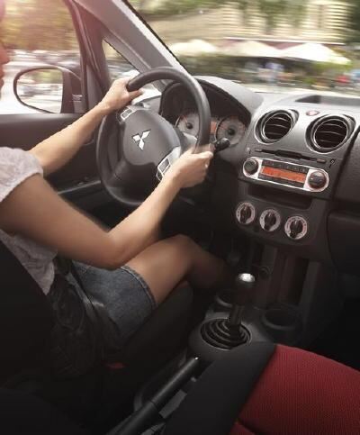 mitsubishi_colt_2008_6 (jpg)