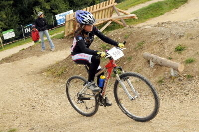 jump_juniors_cup_bikepark_2008_37 (jpg)