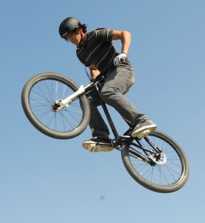 jump_juniors_cup_bikepark_2008_9 (jpg)