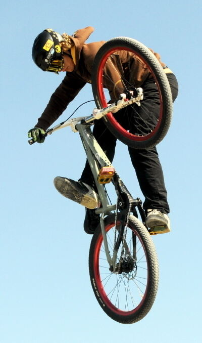jump_juniors_cup_bikepark_2008_14 (jpg)