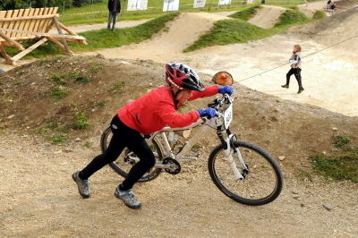 jump_juniors_cup_bikepark_2008_39 (jpg)