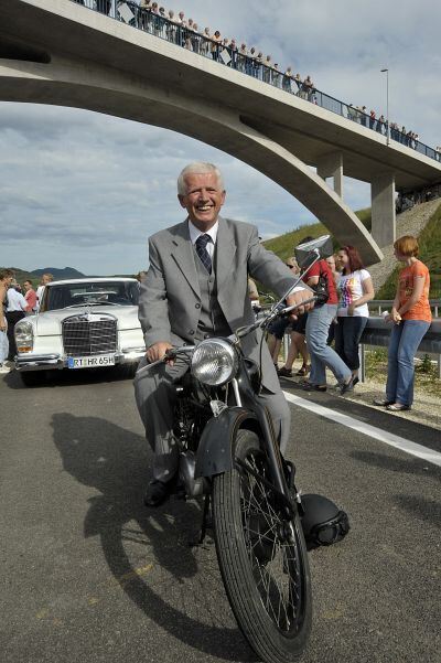 erms-0609-02b28-niethammer (jpg)