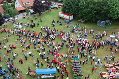 900_jahre_kusterdingen_festumzug_stoehr_2 (jpg)