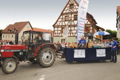 900_jahre_kusterdungen_2008_umzug_25 (jpg)