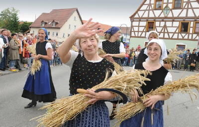 900_jahre_kusterdungen_2008_umzug_29 (jpg)