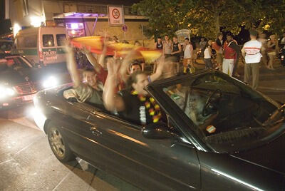 krtu_fans-bei-em-finale_msc_212_400 (jpg)