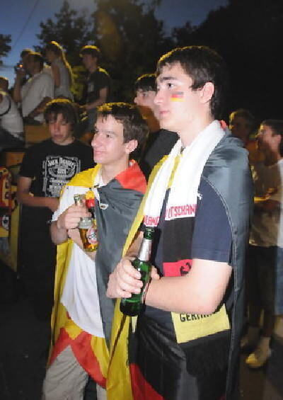em2008_deutschland_spanien_trinkhaus (jpg)
