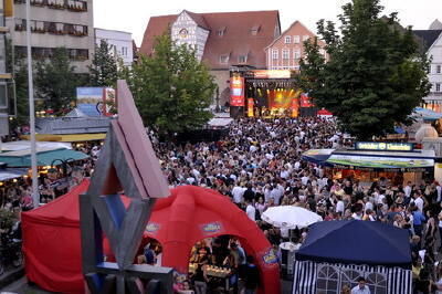 stadtfest_reutlingen_abend_21_juni_2008_29 (jpg)