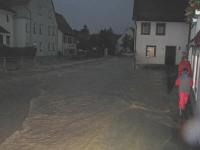 jungingen_hochwasser_juni2008_nachts_9 (jpg)