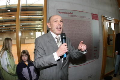 eroeffnung_sporthalle_gomaringen_2008_2 (jpg)