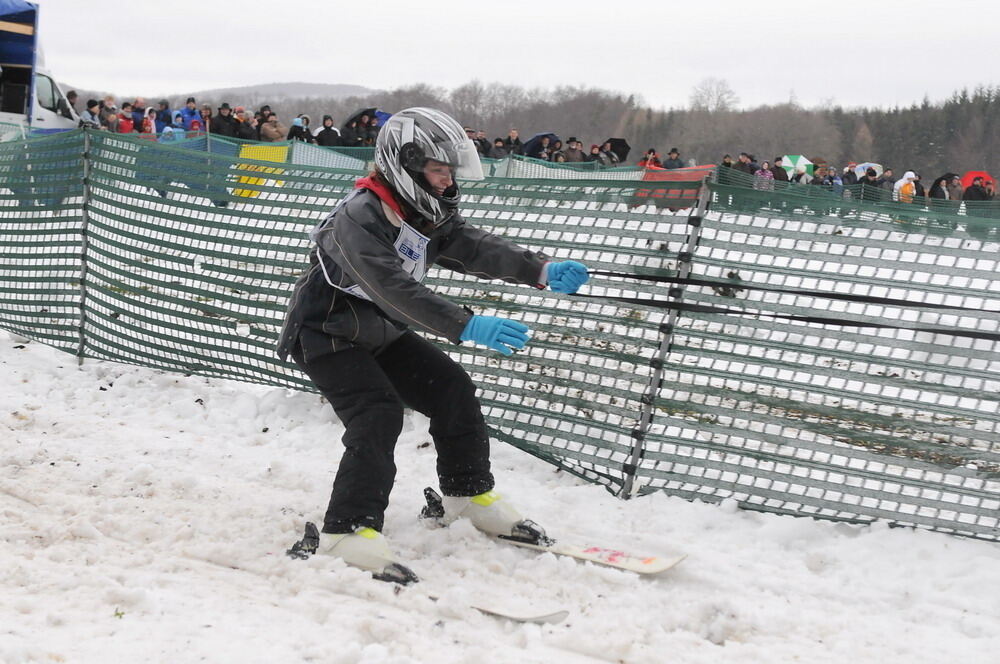 Skijöring und Schlittenrennen Holzelfingen