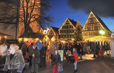weihnachtsmarkt_pfullingen_29.11.09_trinkhaus_1 (jpg)