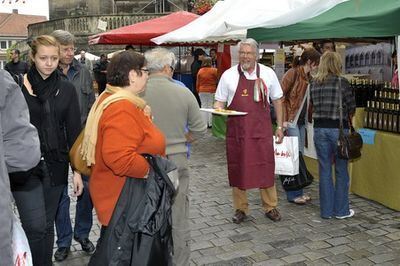 umbrisch_provenzalischer_markt_tuebingen_2009_19 (jpg)