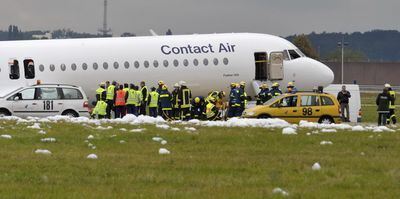 notlandung_contact_air_stuttgart_niethammer_14.09.09_19 (jpg)