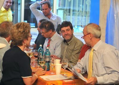 weindorf_2009_09.09.09_trinkhaus_2 (jpg)