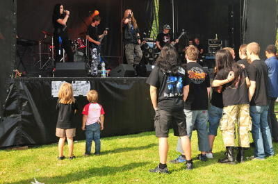 1_umsonst_draussen_moessingen_2009_9 (JPG)