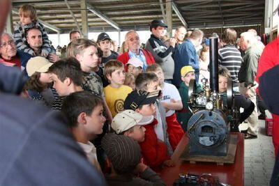 dampfmaschinenfest_dottingen_mai_2009_28 (jpg)