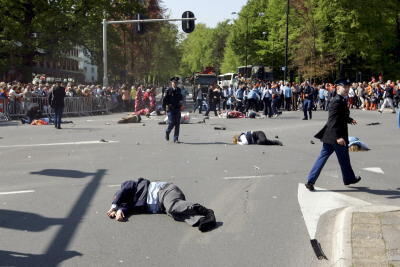 unfall_parade_beatrix_apeldoorn_2009_7 (jpg)