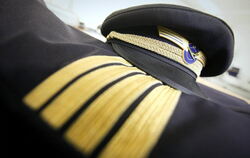 Lufthansa Pilotenstreik Uniform