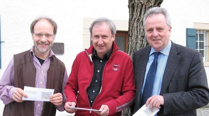Kulturprogrammmacher für die Wimsener Mühle (von links): Wolfgang Schildge, Dietmar Schrade und Hubertus-Jörg Riedlinger.FOTO: J