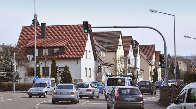 Verkehrsgetümmel in Betzingen: Mit Tempolimits soll der Lärm gedämpft werden. Die Heppstraße bleibt außen vor. FOTO: TRINKHAUS