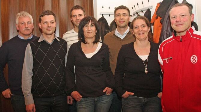 Die neue Abteilungsleitung (von links): Peter Bley, Andreas Dollinger, Frank Staiger, Tanja Weber, Joachim Roth, Michaela Seiz u Die neue Abteilungsleitung (von links): Peter Bley, Andreas Dollinger, Frank Staiger, Tanja Weber, Joachim Roth, Michaela Seiz u