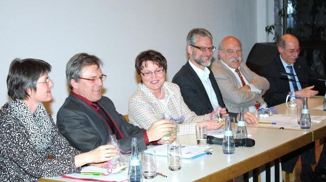 Die gut besuchte Podiumsveranstaltung im Matthäus-Alber-Haus mit Dr. Monika Bobbert, Dr. Klaus Wild, Dr. Rafaela Korte, Dr. Günt Die gut besuchte Podiumsveranstaltung im Matthäus-Alber-Haus mit Dr. Monika Bobbert, Dr. Klaus Wild, Dr. Rafaela Korte, Dr. Günt