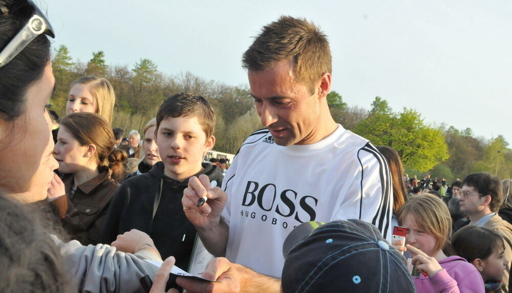 Hugo Boss and Friends gegen FC Bayern Allstars