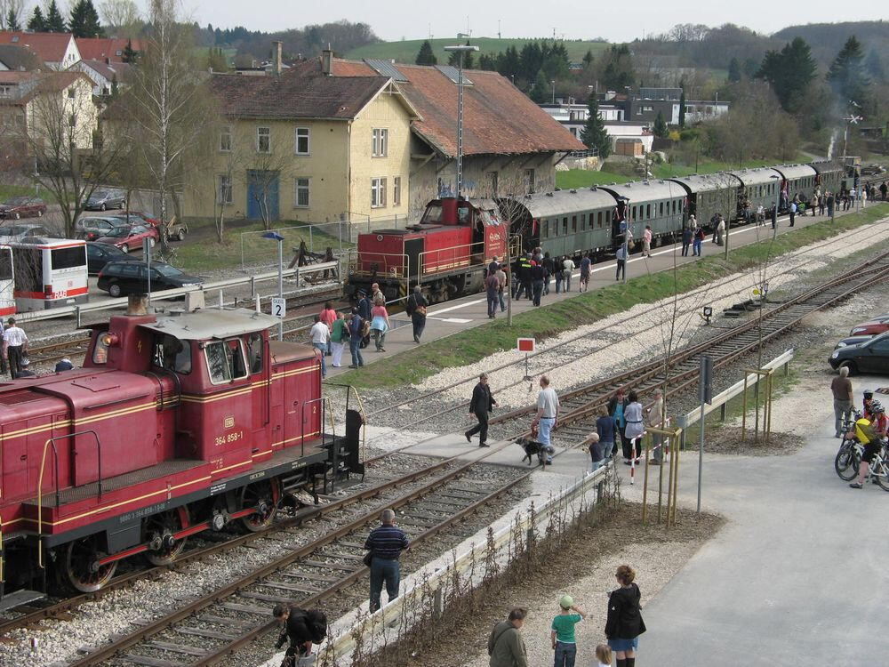 Bahnhofsfest Eröffnung Lokschuppen Münsingen