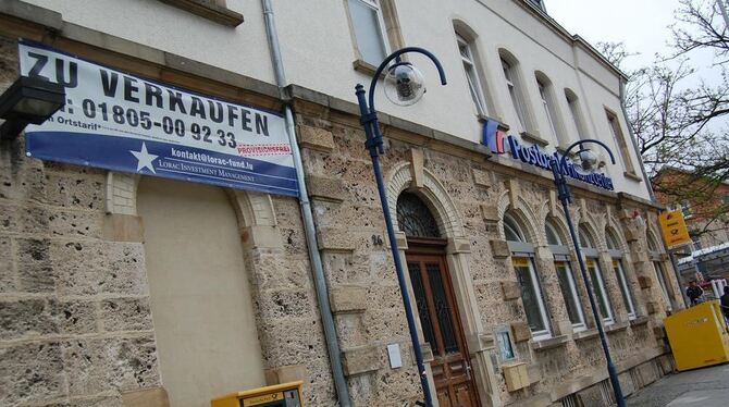 Die Postbank ist seit etwa fünf Jahren Mieterin des Gebäudes am Bahnhof. FOTO: PFISTERER