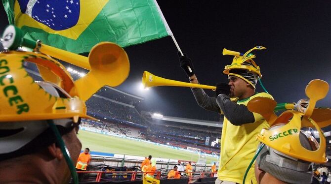 Tausendfach geblasen liefert die Vuvuzela den Sound der WM.