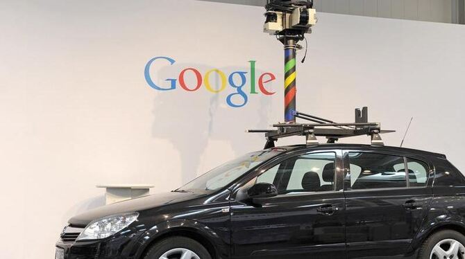 Ein Fahrzeug des Google-Projekts »Street View«. Die Autos haben nicht nur fotografiert, sondern auch persönliche Daten aus dr
