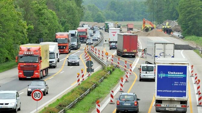 Bauarbeiten auf der Autobahn A5