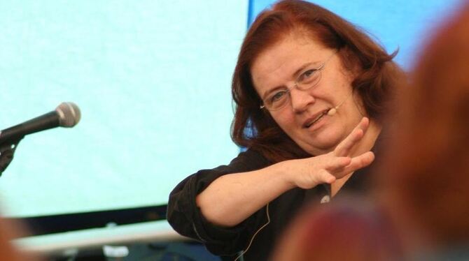 Jutta Ditfurth, Grünen-Mitbegründerin, Politikerin und Publizistin, übte auch in Buttenhausen harte Kritik am Kapitalismus. FOTO